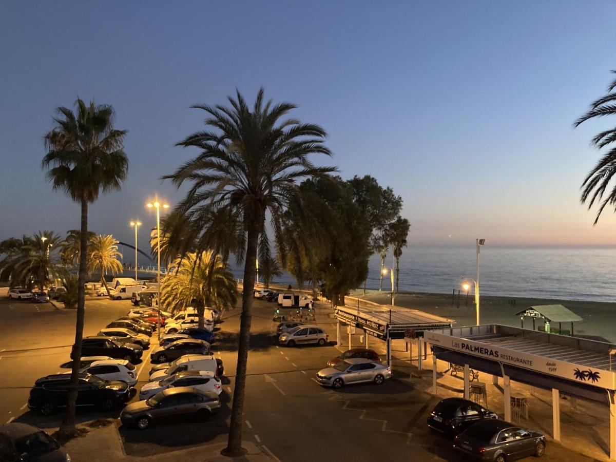 Sea & Wave Pedregalejo Beach Apartment มาลากา ภายนอก รูปภาพ